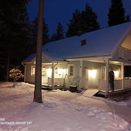 Cozy House Close To Santavillage Рованиеми Екстериор снимка